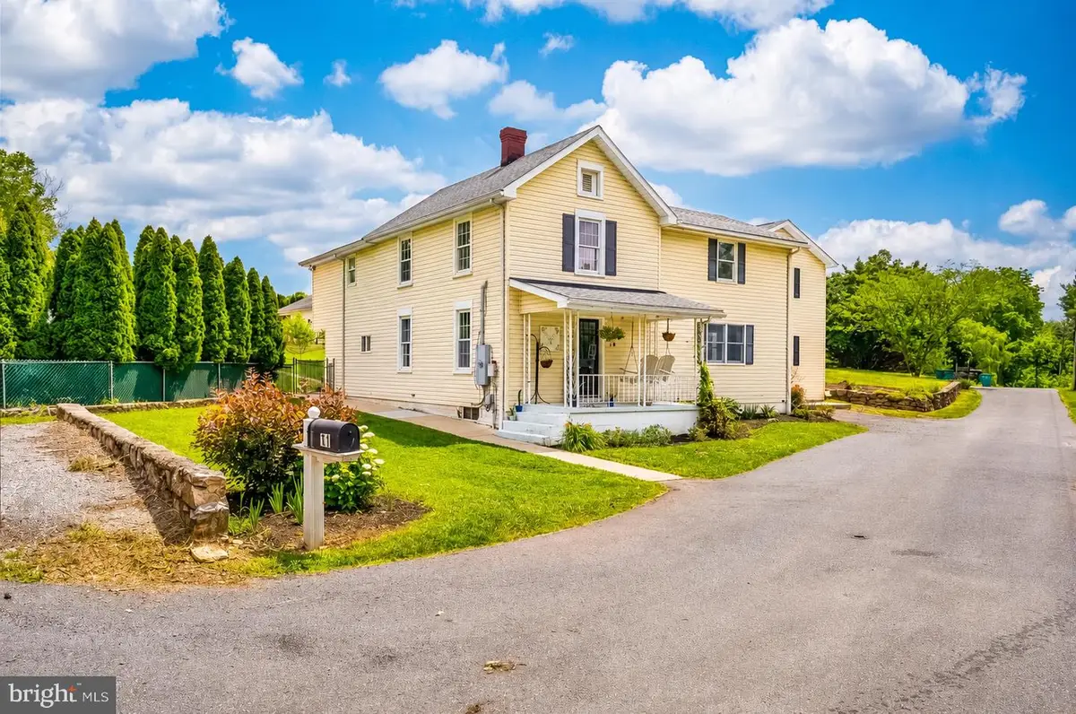 11 Mount Hebron Rd, Keedysville, MD 21756 - #1