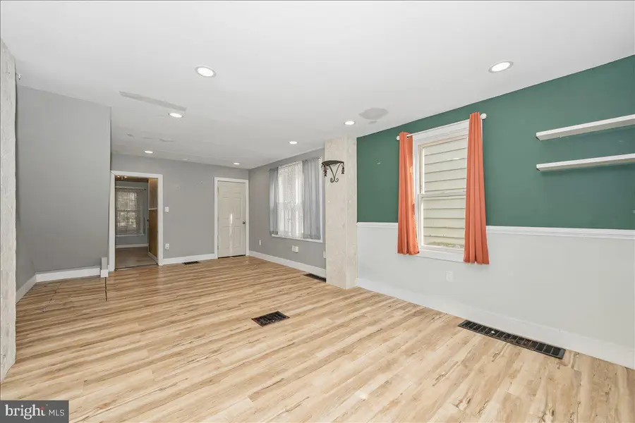 614 Maryland Ave, Hagerstown, MD 21740 - #3