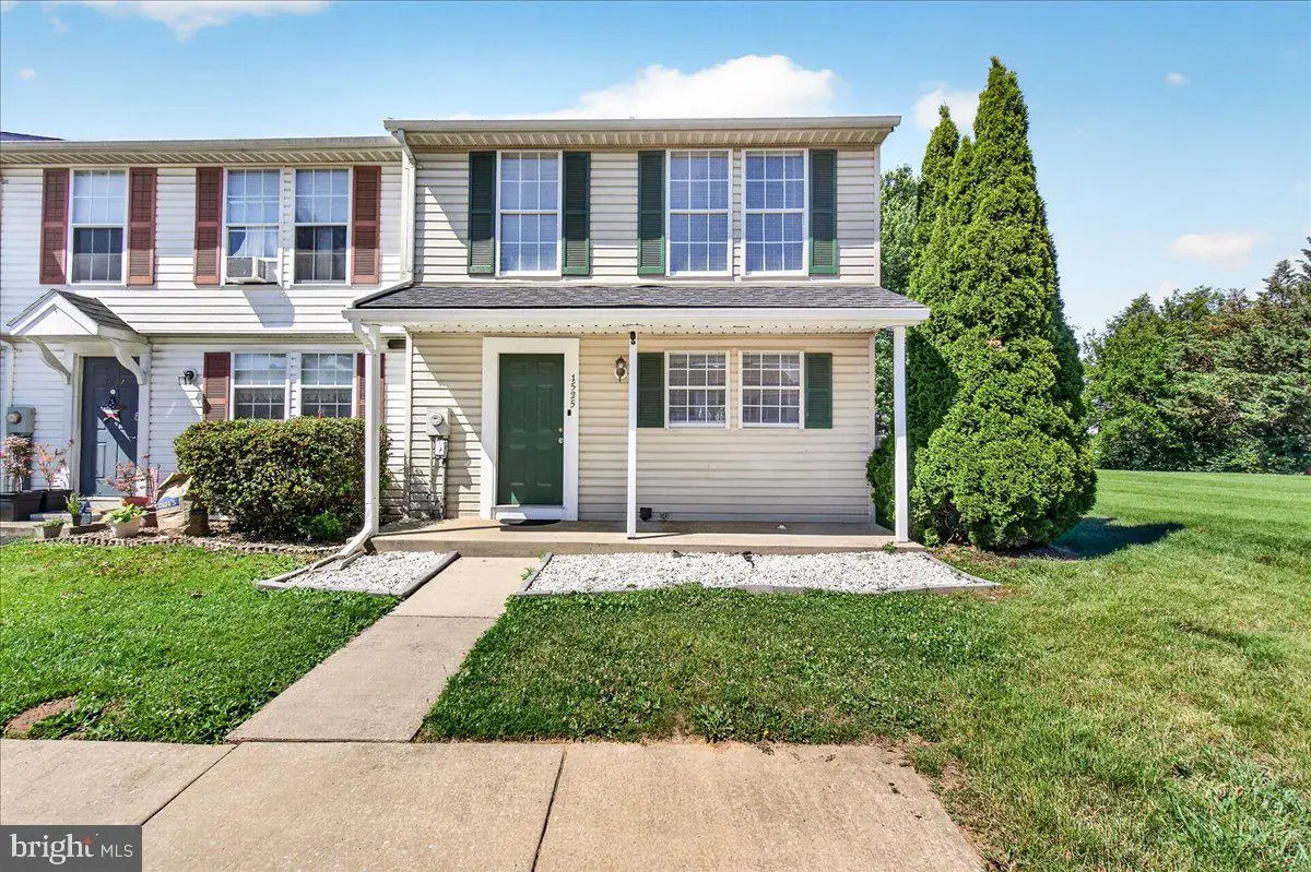 1525 Iris Ct, Hagerstown, MD 21740 - #1