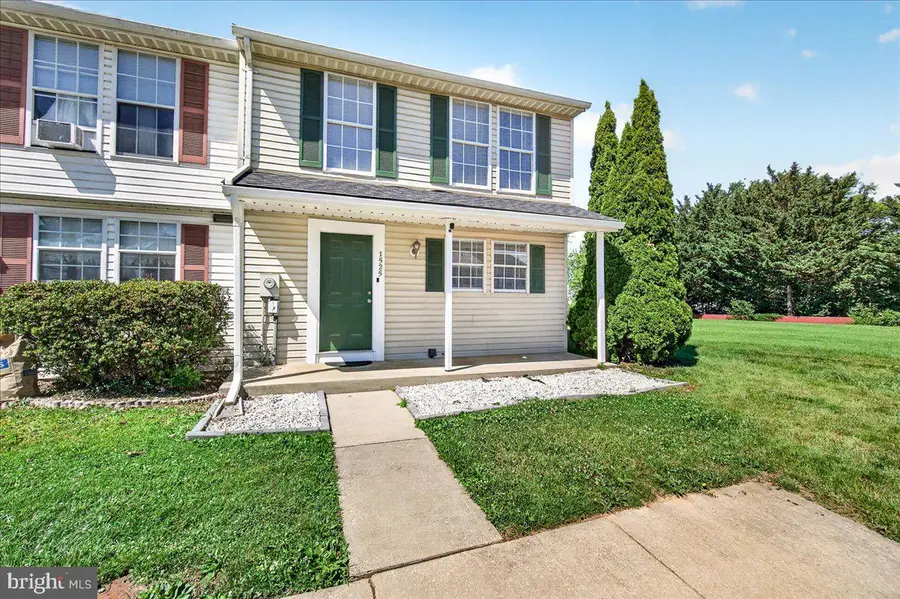 1525 Iris Ct, Hagerstown, MD 21740 - #2
