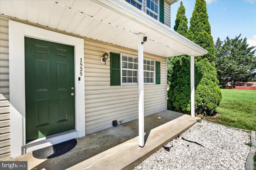 1525 Iris Ct, Hagerstown, MD 21740 - #3