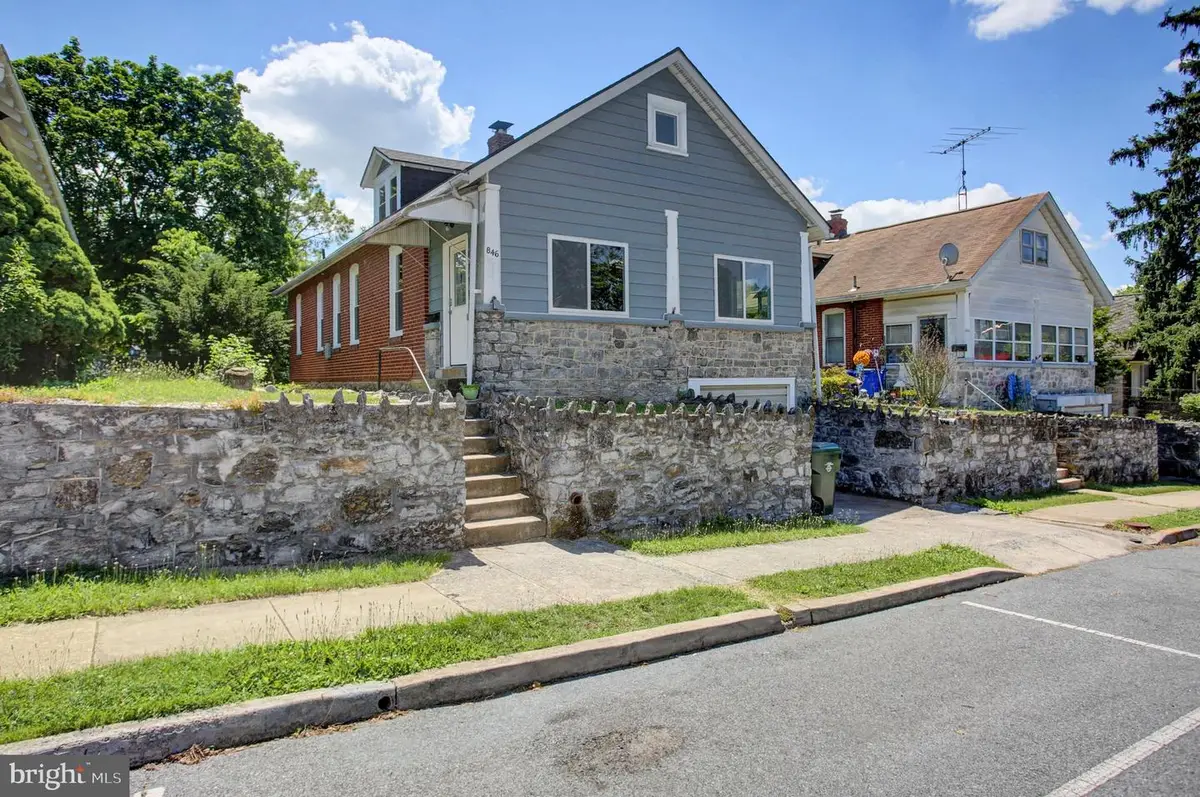 846 Guilford Ave, Hagerstown, MD 21740 - #1