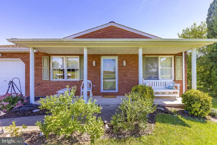 12225 W Lawn Ln, Hagerstown, MD 21740 - #2