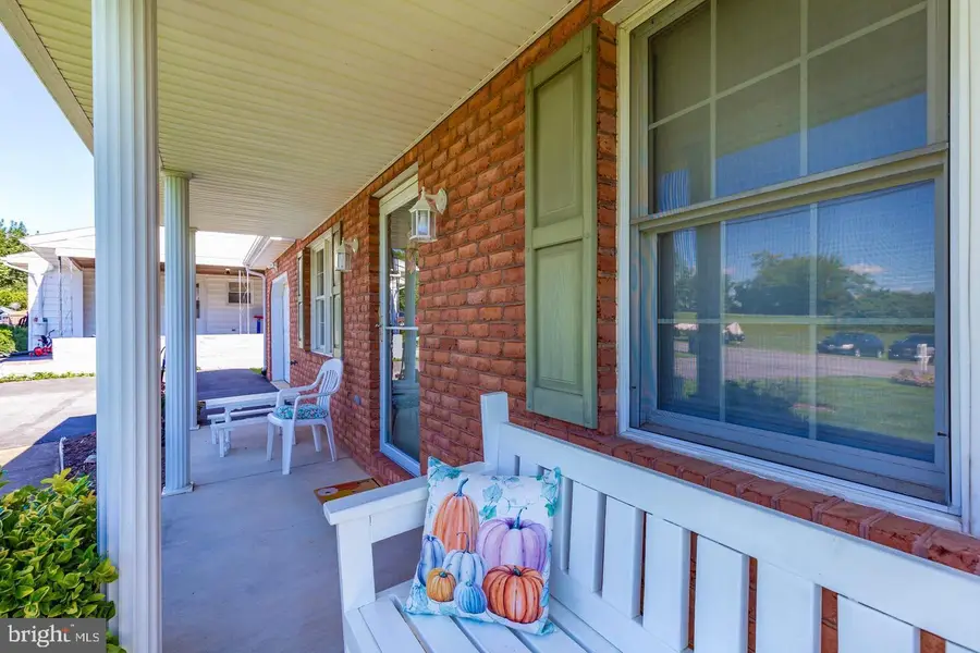 12225 W Lawn Ln, Hagerstown, MD 21740 - #3