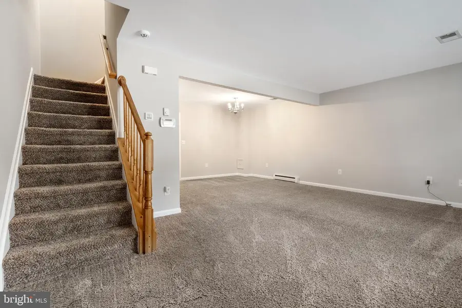 10121 Saint George Cir, Hagerstown, MD 21740 - #2