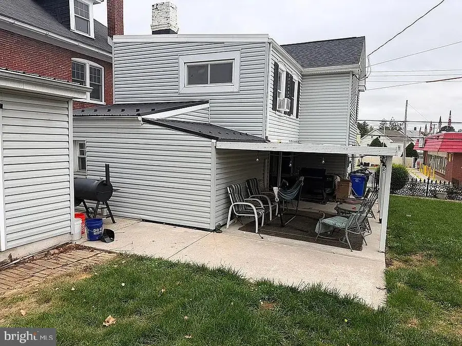 15 Fairground Ave, Hagerstown, MD 21740 - #2