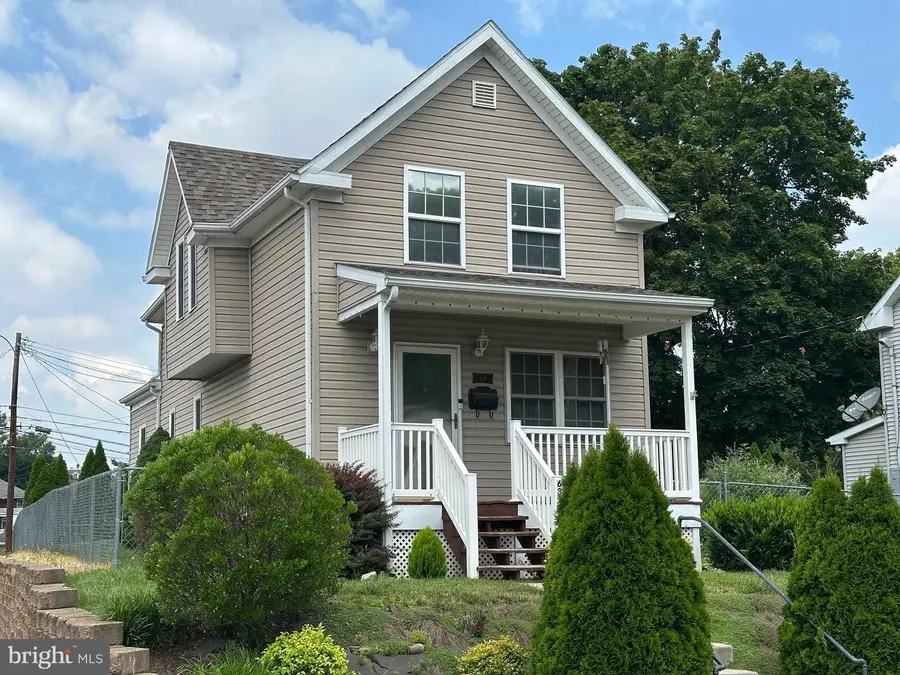 631 Maryland Ave, Hagerstown, MD 21740 - #2
