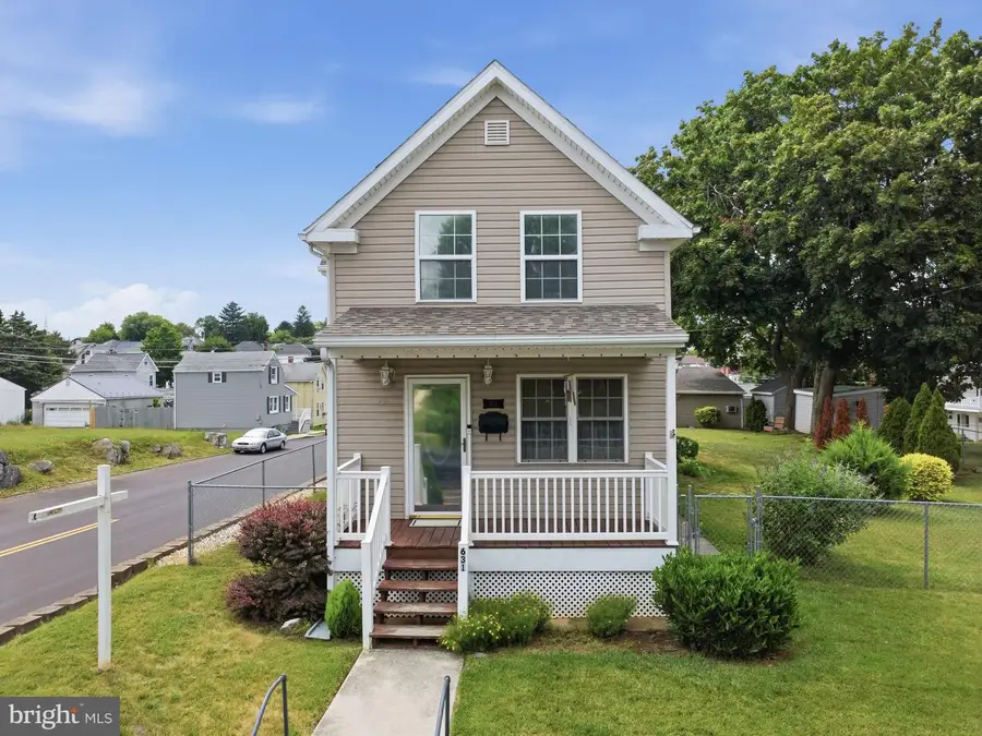 631 Maryland Ave, Hagerstown, MD 21740 - #3