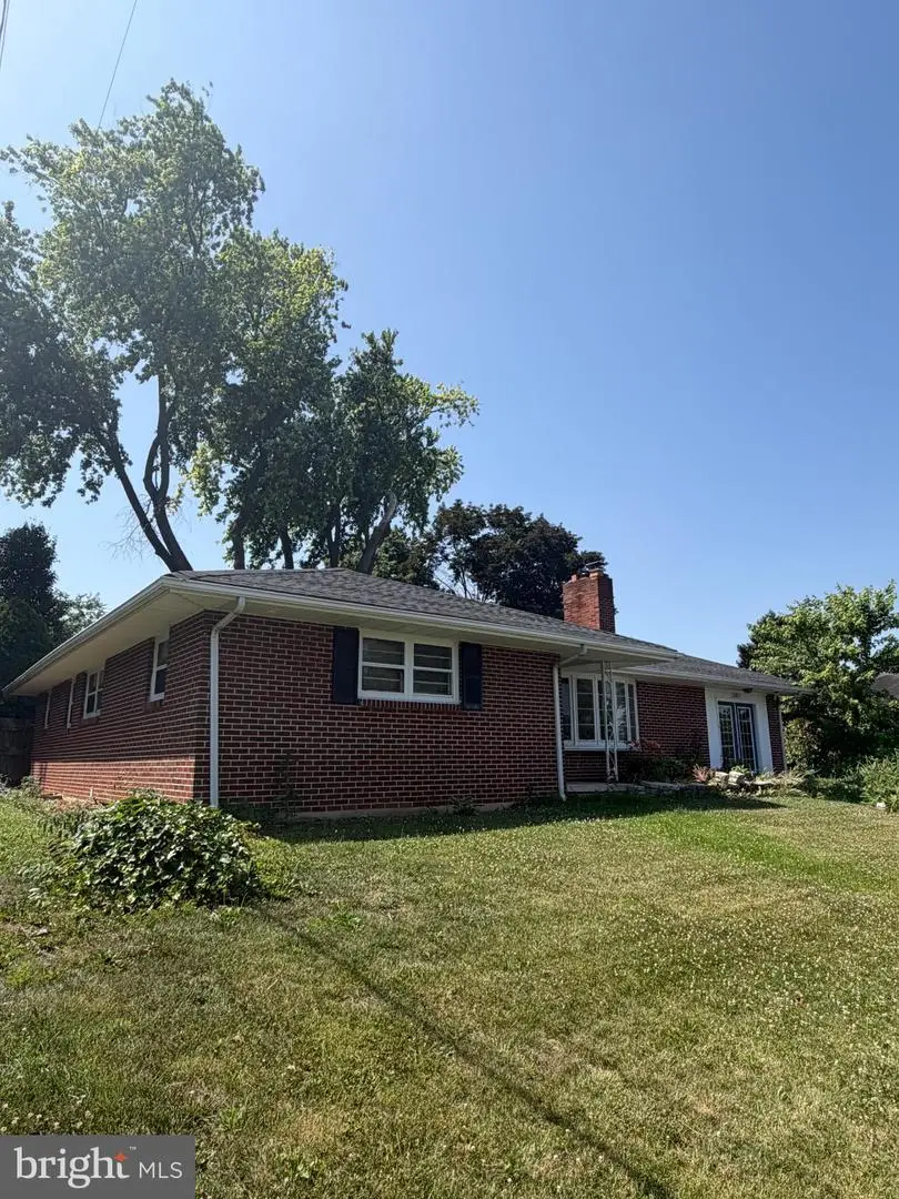 16827 Hampton Rd, Williamsport, MD 21795 - #2