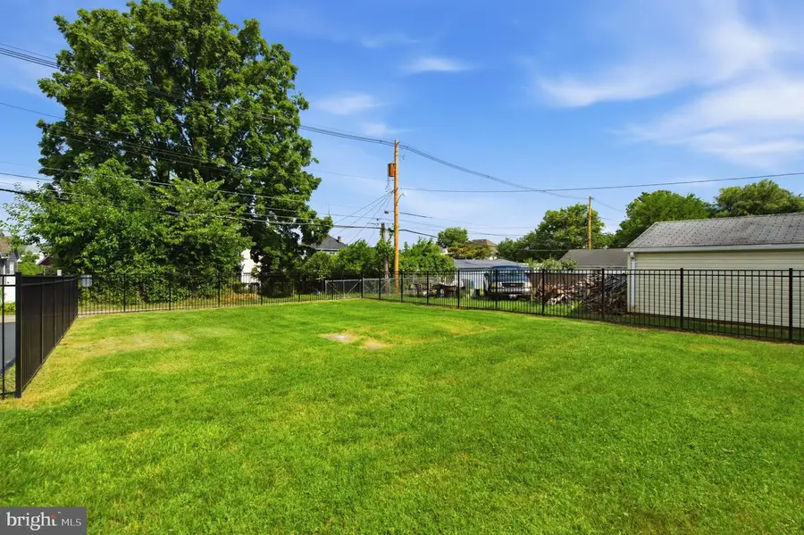 416 Brewer Ave, Hagerstown, MD 21740 - #2