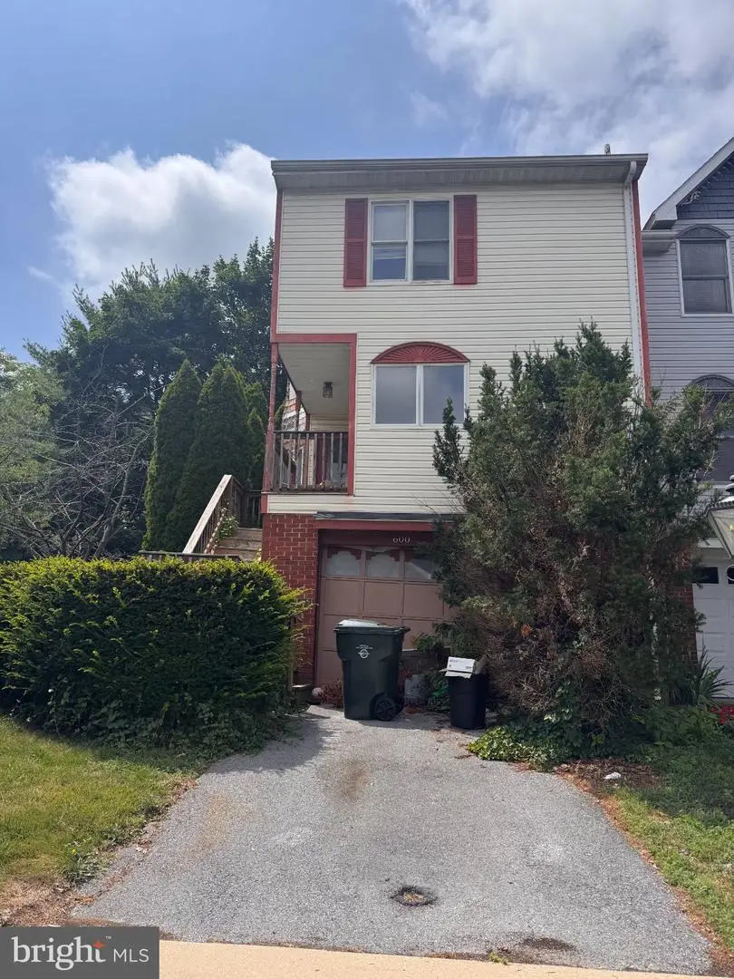600 Picadilly Dr, Hagerstown, MD 21740 - #2