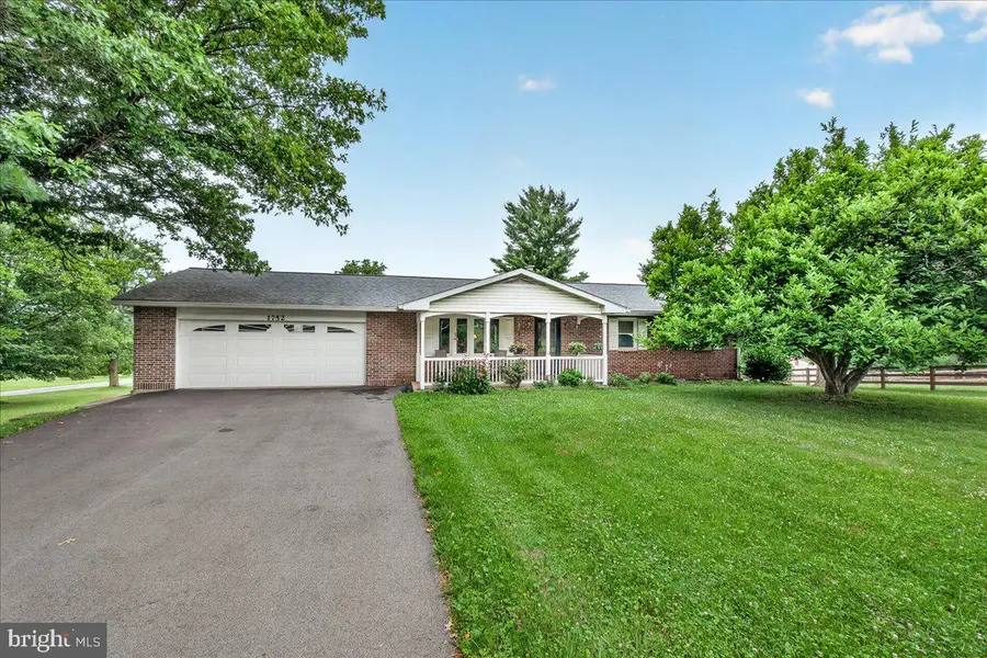 1752 Rohrersville Rd, Knoxville, MD 21758 - #2