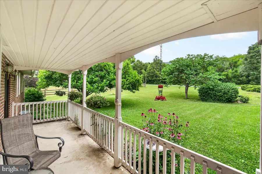 1752 Rohrersville Rd, Knoxville, MD 21758 - #3