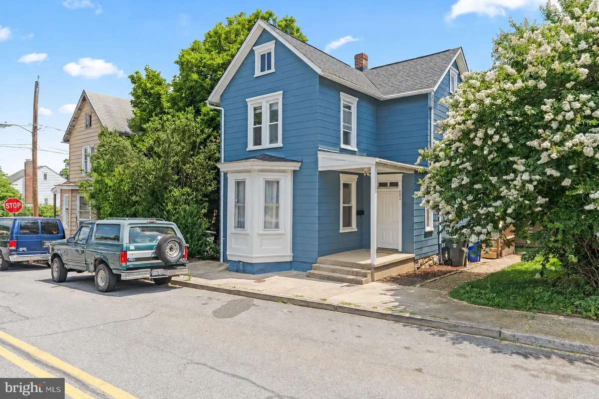 602 Guilford Ave, Hagerstown, MD 21740 - #1