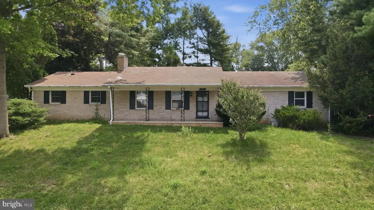 11911 Sycamore Dr, Hagerstown, MD 21742 - #1