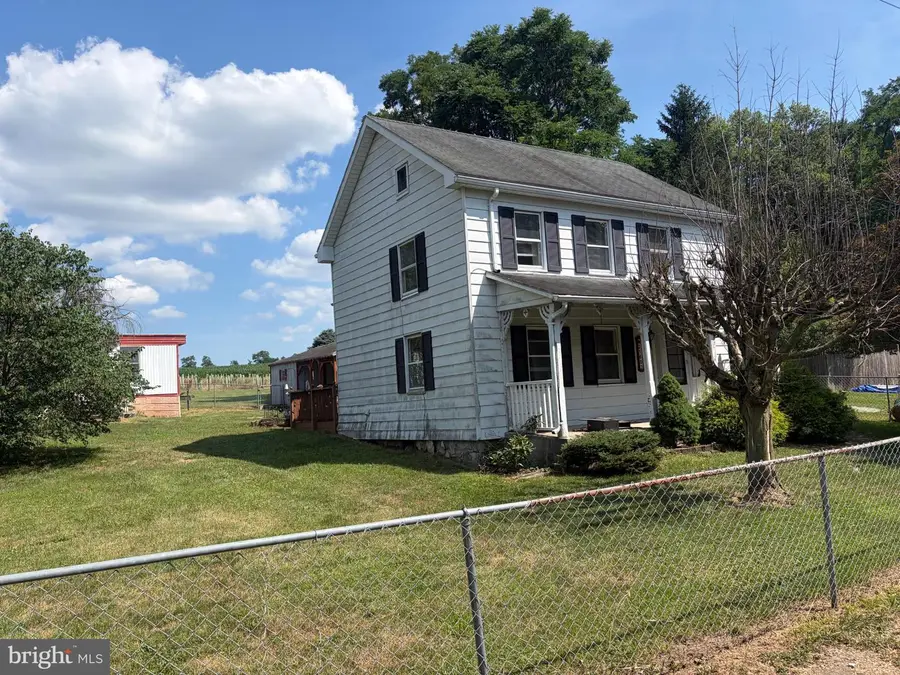 21653 Leiter St, Hagerstown, MD 21742 - #2