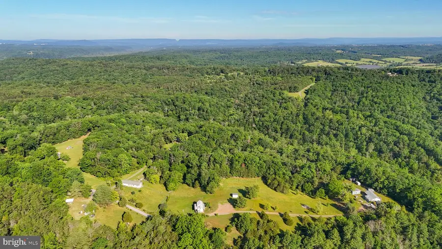 9000 Corner Rd, Hancock, MD 21750 - #2
