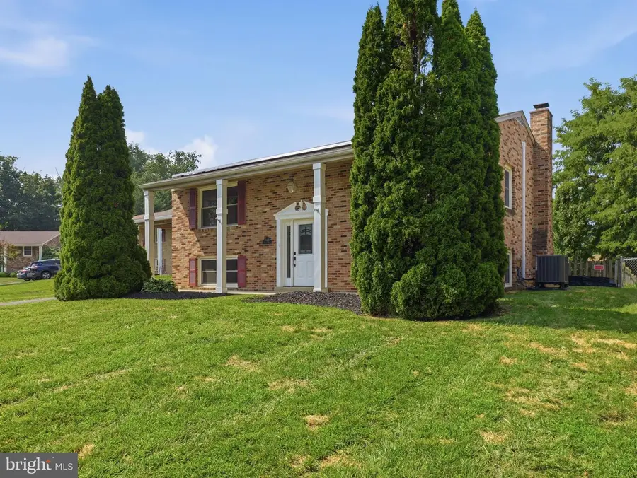 17608 Forest Glen Cir, Hagerstown, MD 21740 - #3