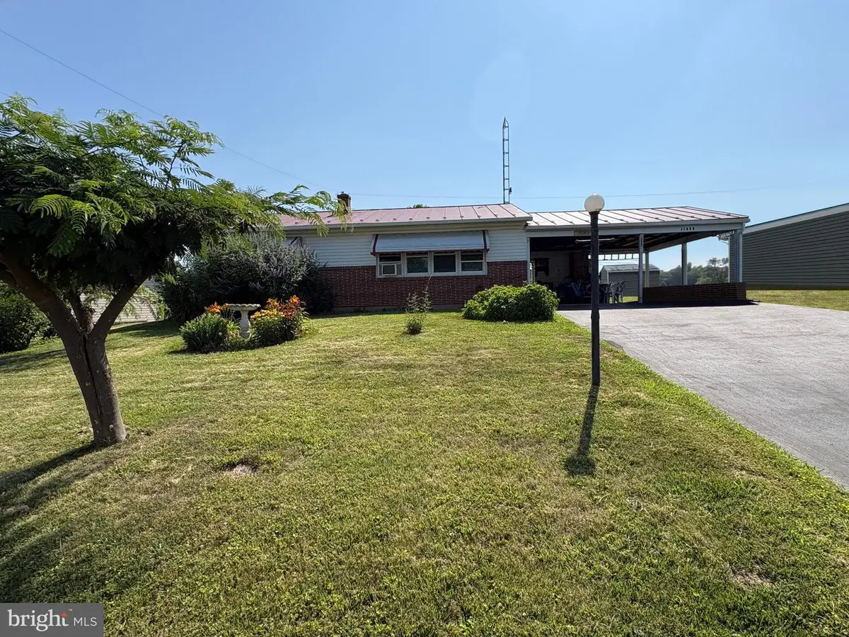 11505 Greenberry Rd, Hagerstown, MD 21740 - #1