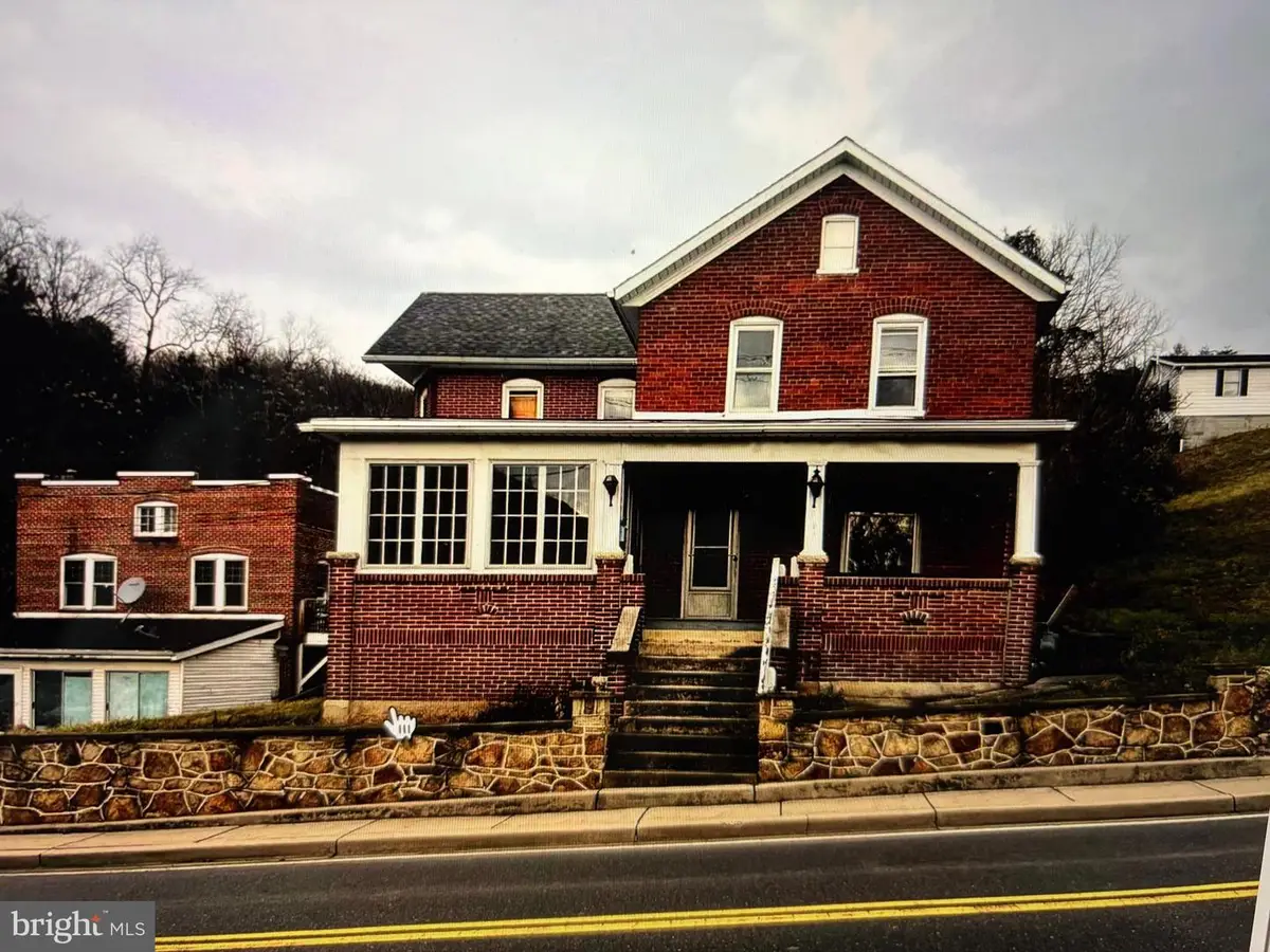 104 E Main St, Hancock, MD 21750 - #1