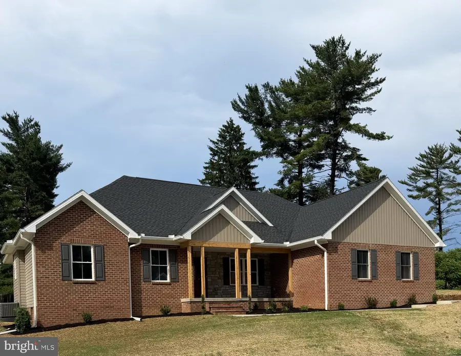 10822 Hershey Dr, Williamsport, MD 21795 - #2