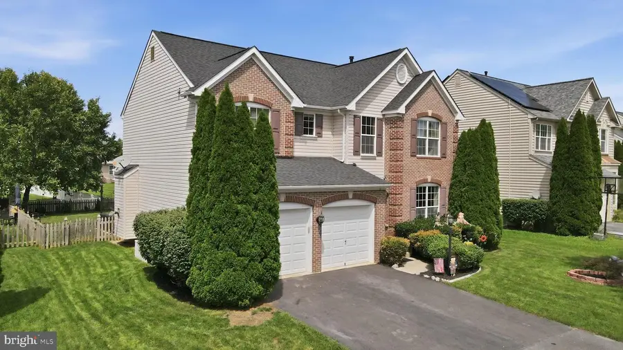 18214 Rockland Dr, Hagerstown, MD 21740 - #2