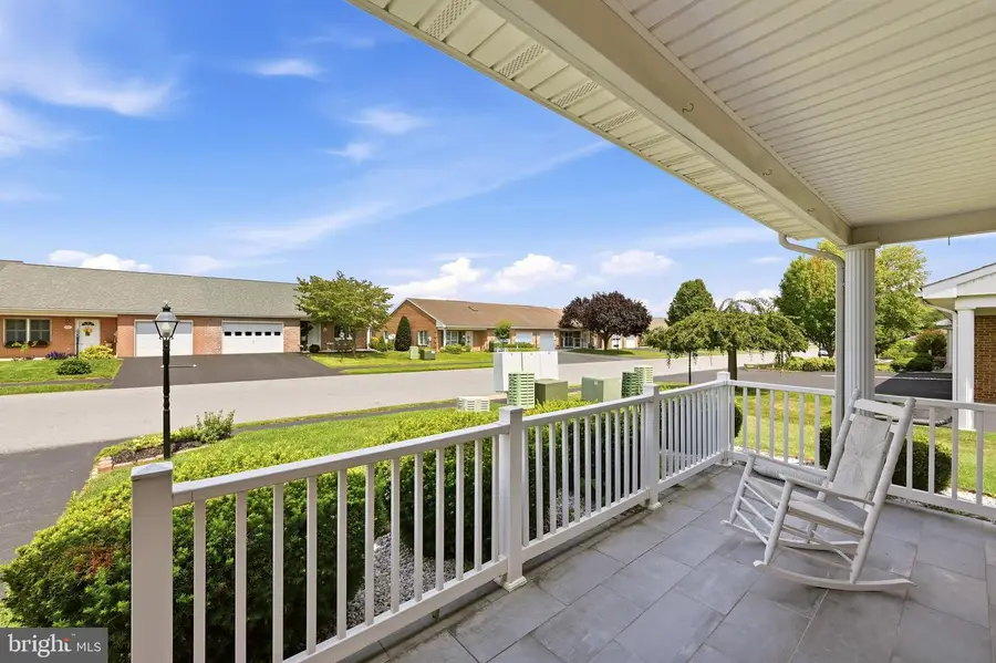 213 Winding Oak Dr, Hagerstown, MD 21740 - #2