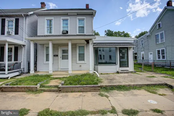 818 Salem Ave, HAGERSTOWN, MD 21740