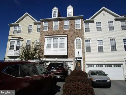10314 Lantern Ln, Hagerstown, MD 21740 - #1