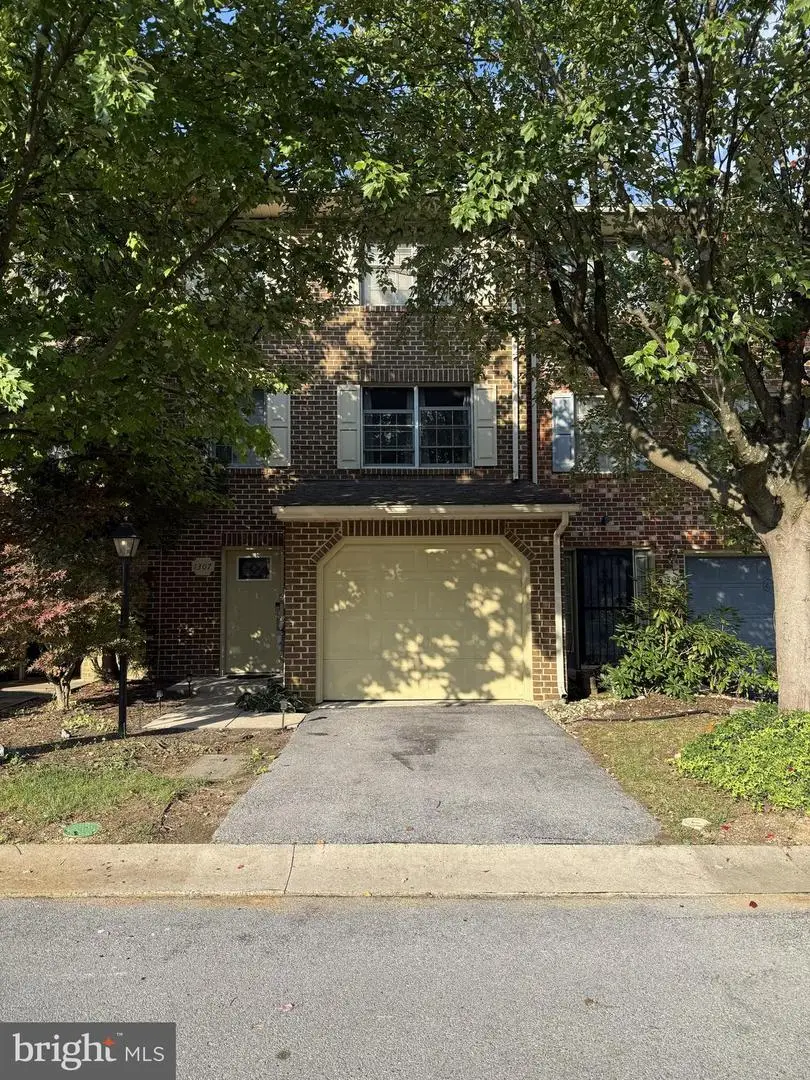1307 Lindsay Ln, Hagerstown, MD 21742 - #3