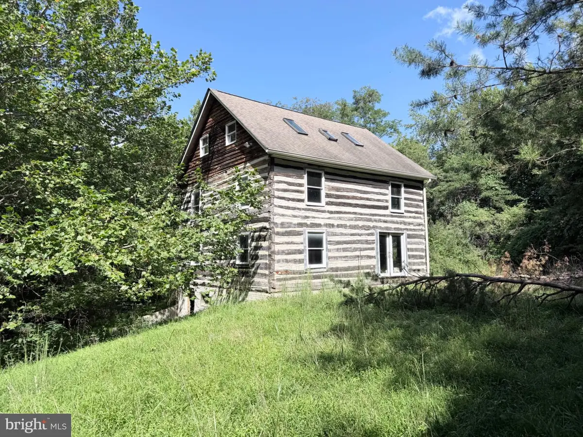 2431 Chestnut Grove Rd, Sharpsburg, MD 21782 - #1