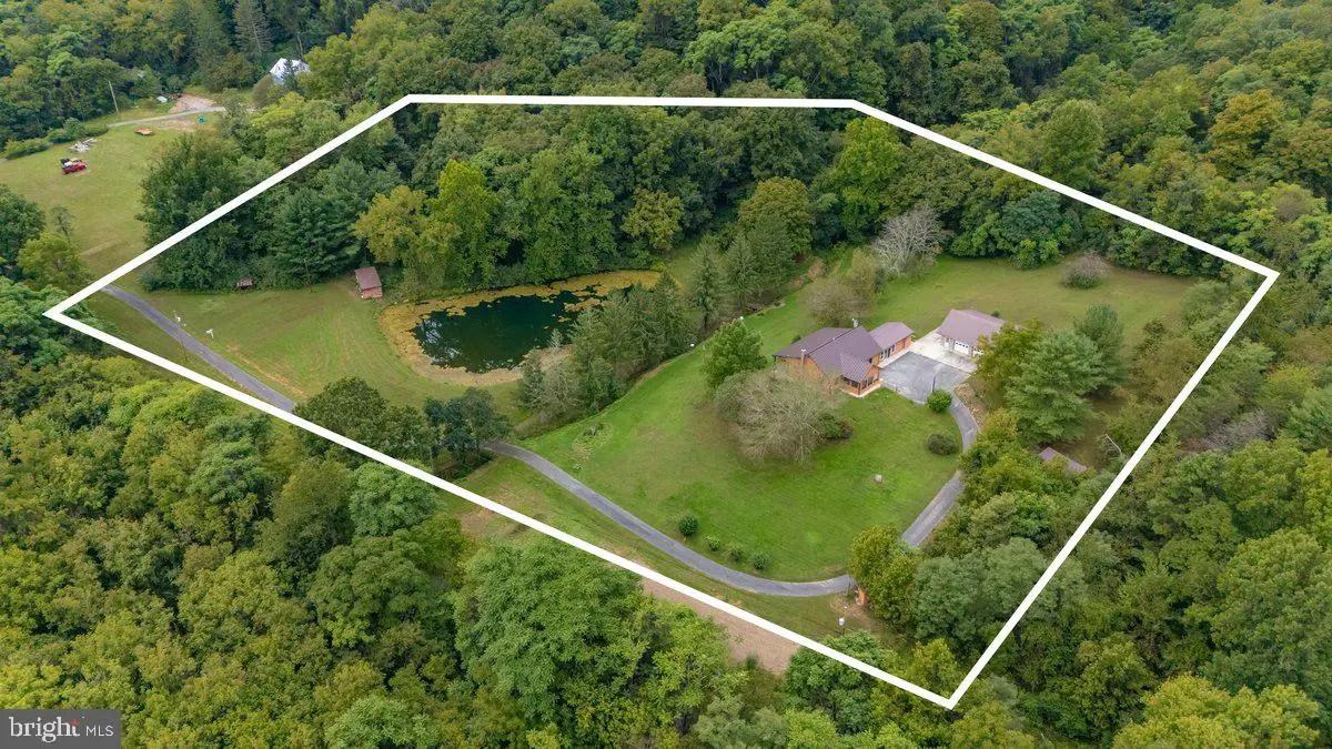 3446 Deneen Rd, Hancock, MD 21750 - #1