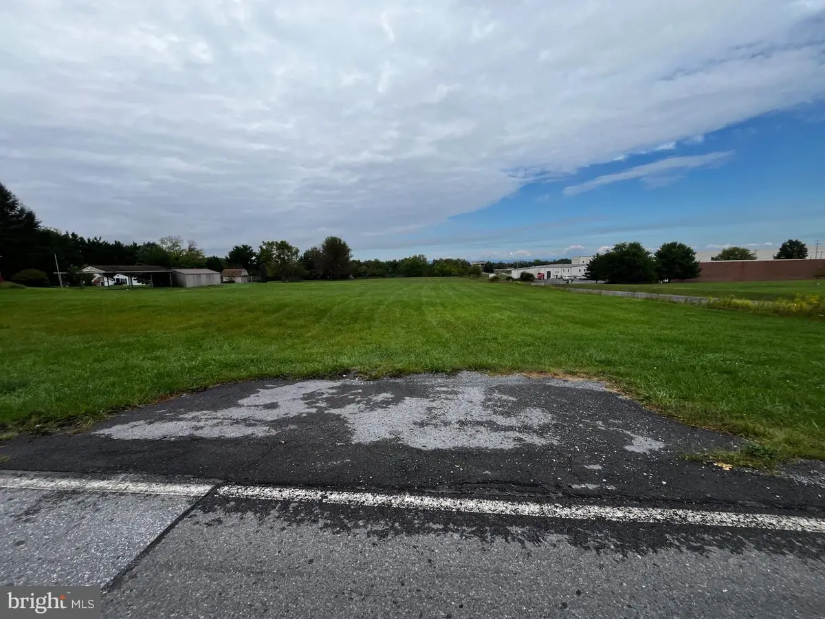207 Mcrand Ct, Hagerstown, MD 21740 - #1