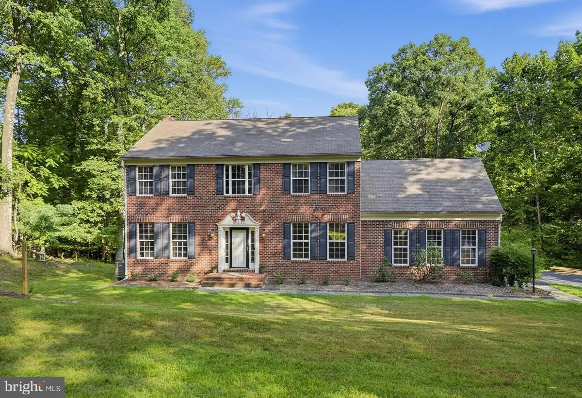 18640 Outpost Rd, Keedysville, MD 21756 - #1