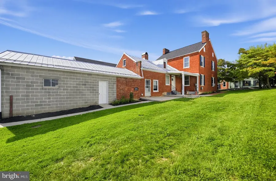 141 Cumberland St, Clear Spring, MD 21722 - #2