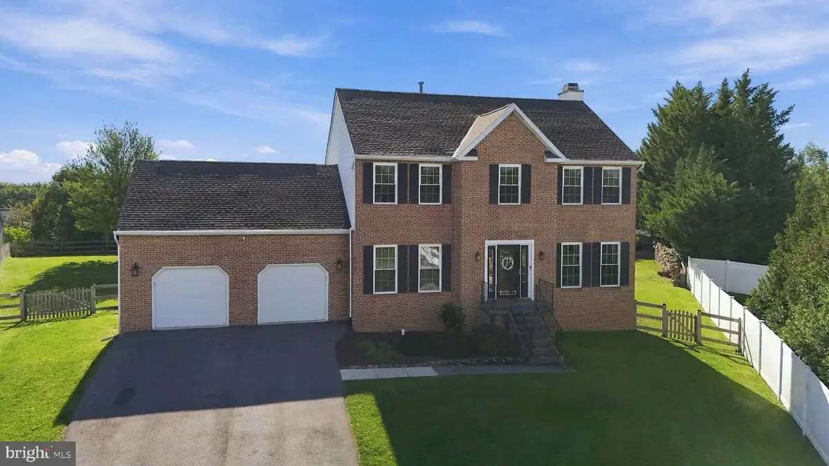 19214 Chippendale Cir, Hagerstown, MD 21742 - #1