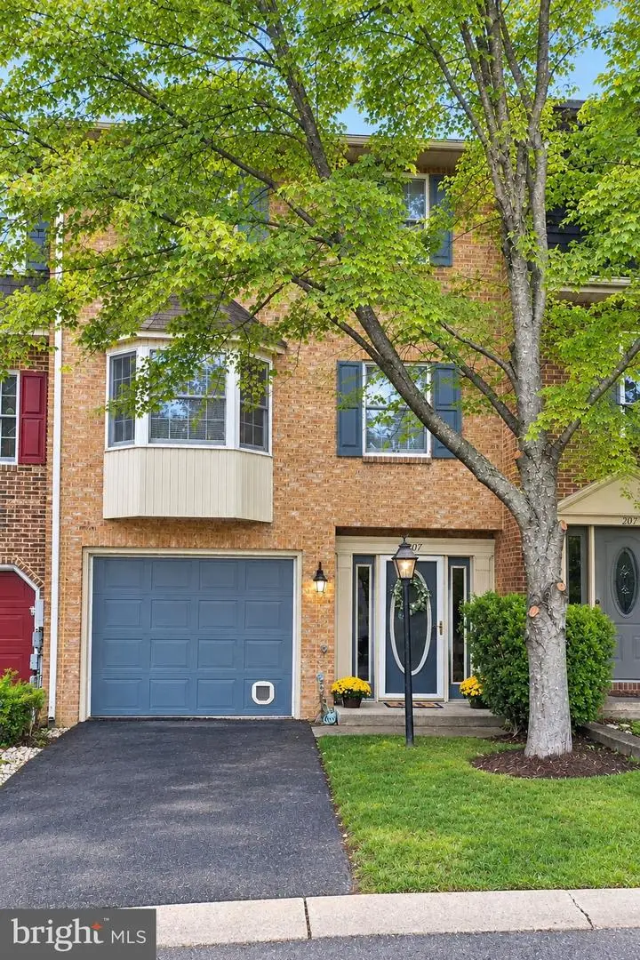 1011 Lindsay Ln, Hagerstown, MD 21742 - #1