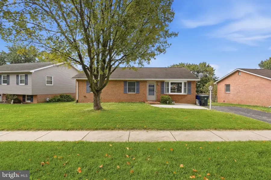 1045 W Irvin Ave, Hagerstown, MD 21742 - #3