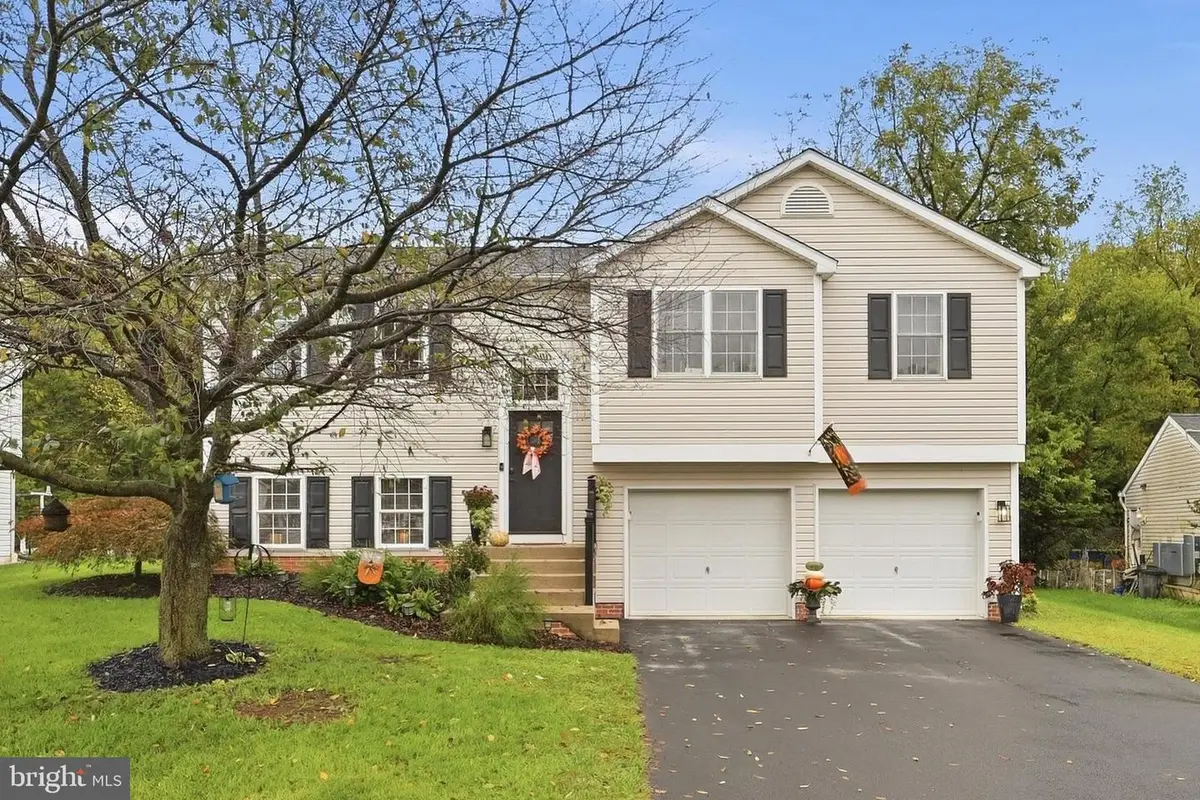 19707 Marigold Dr, Hagerstown, MD 21742 - #1