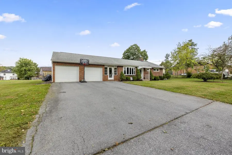 3 Della Ln, Boonsboro, MD 21713 - #3