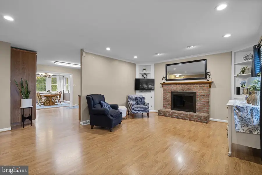 15841 Broadcreek Dr, Clear Spring, MD 21722 - #2