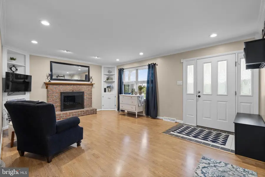 15841 Broadcreek Dr, Clear Spring, MD 21722 - #3