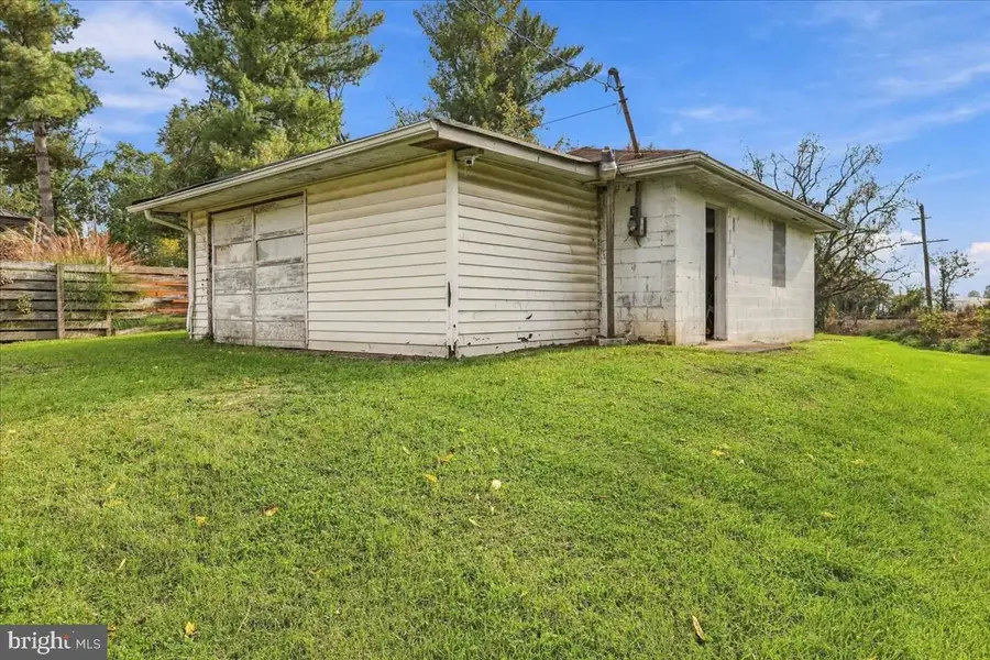 741 Sunset Ave, Hagerstown, MD 21740 - #2