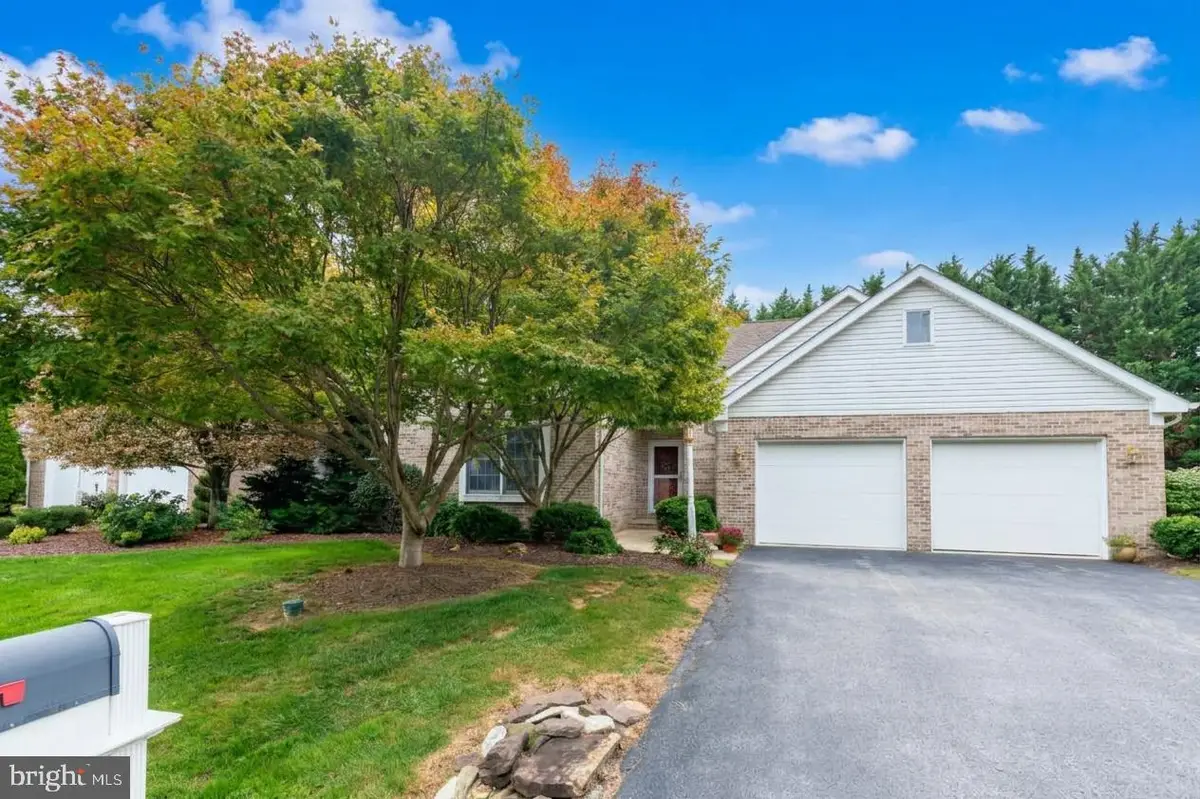18705 Dover Dr, Hagerstown, MD 21742 - #1
