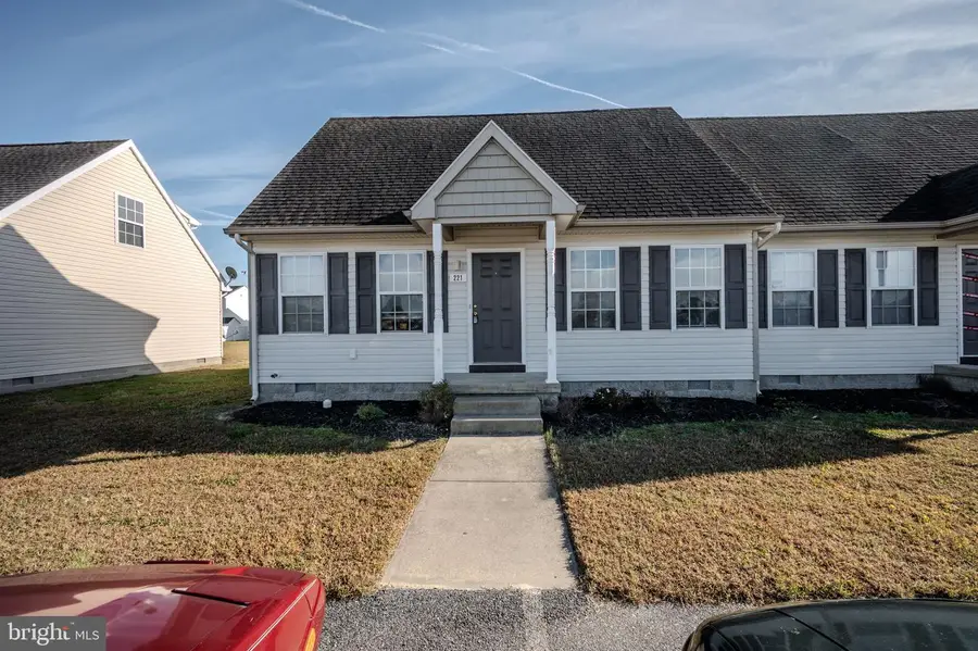 221 N Brown St, Fruitland, MD 21826 - Image #2