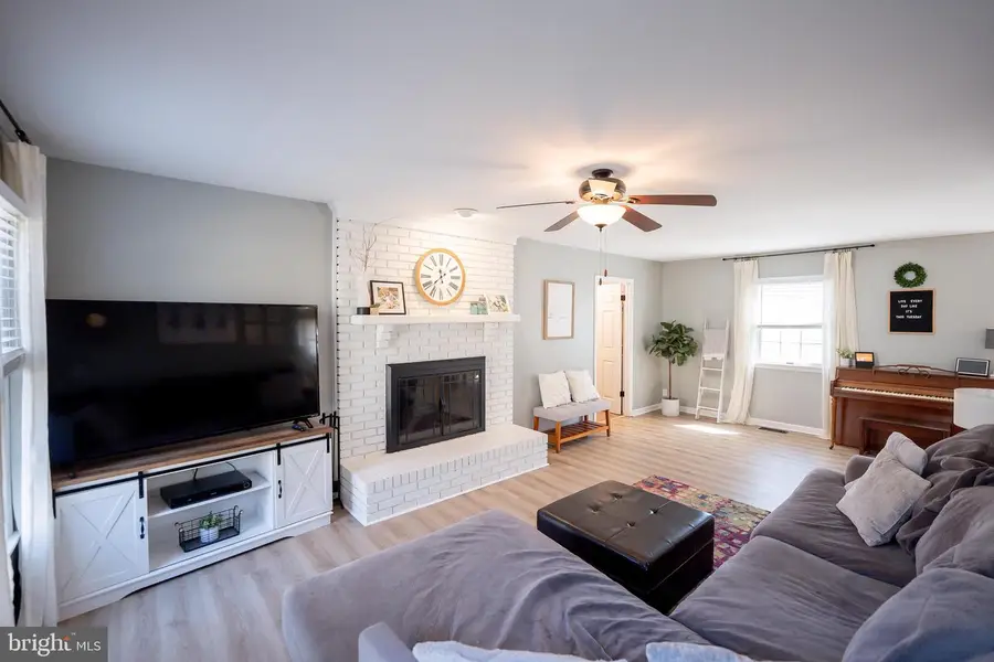 1817 W Clear Lake Dr, Salisbury, MD 21804 - #3