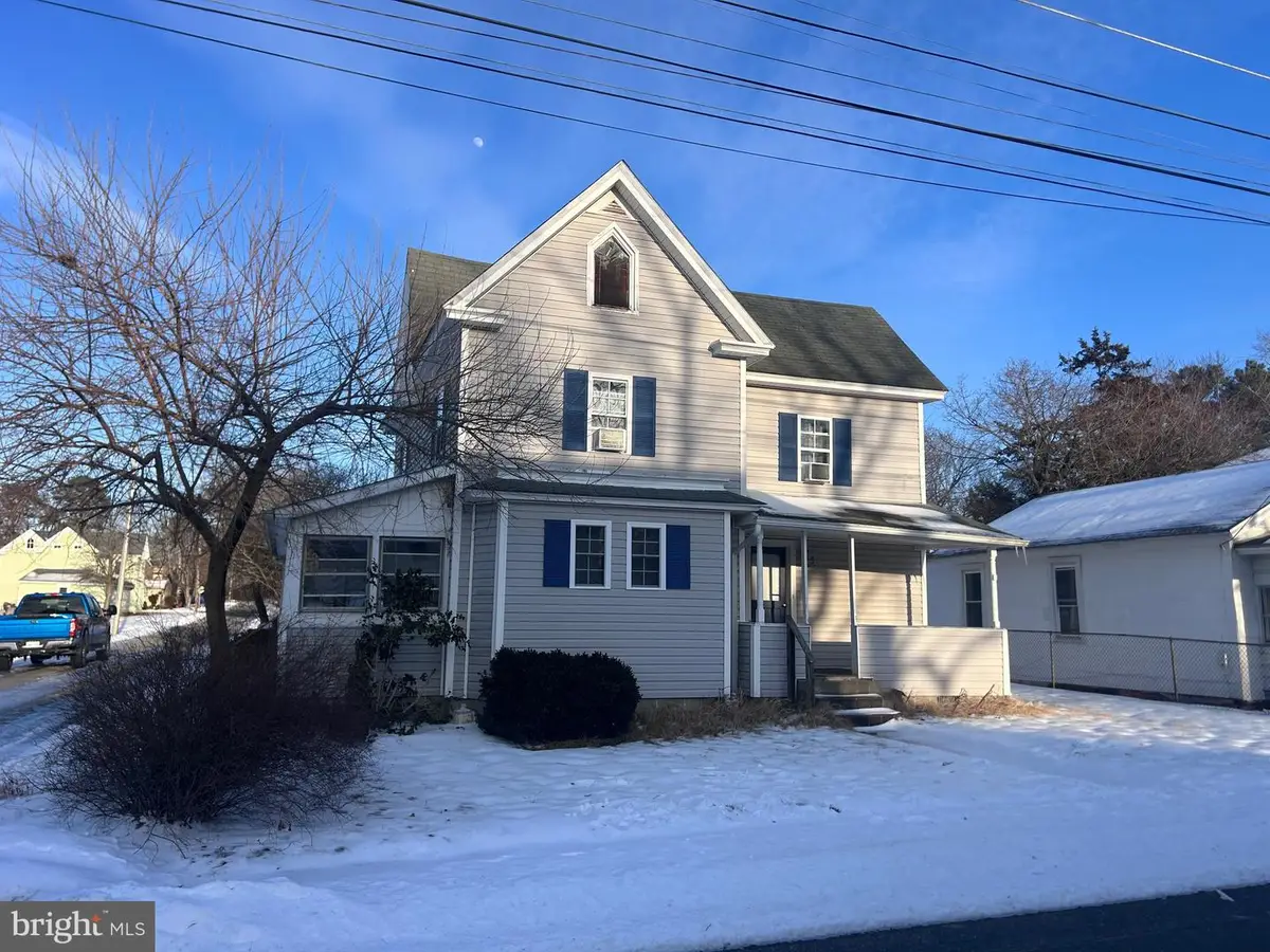 501 Ferry St, Sharptown, MD 21861 - #1