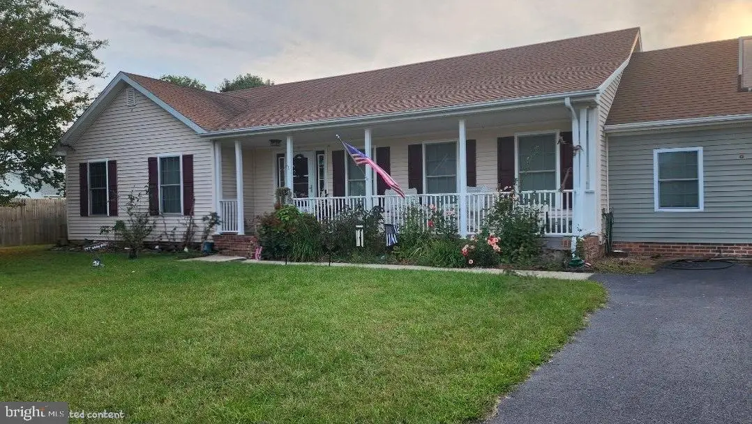 310 Autumn Ridge Dr, Hebron, MD 21830 - #1