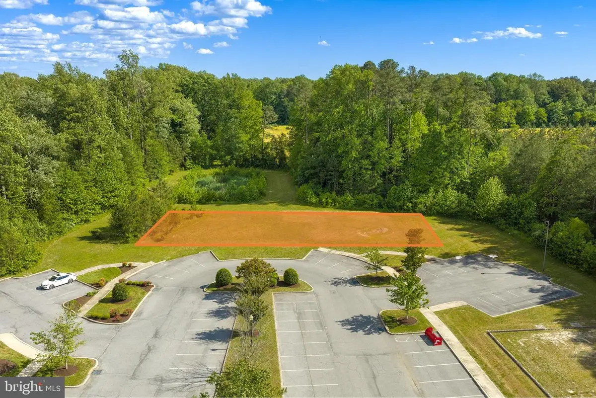 6504 Deer Pointe Dr, Salisbury, MD 21804 - #1