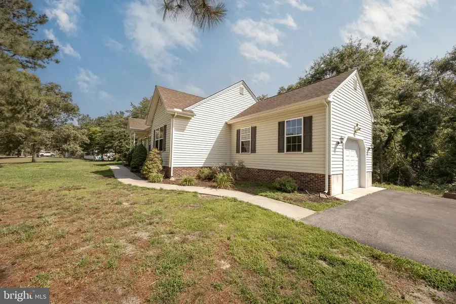 6033 Deer Creek Dr, Pittsville, MD 21850 - #2